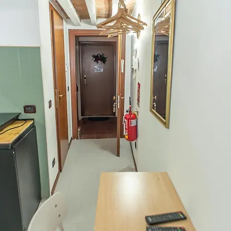 Fuoriporta Affitti Brevi - Monolocale Emanuele 5 Parme